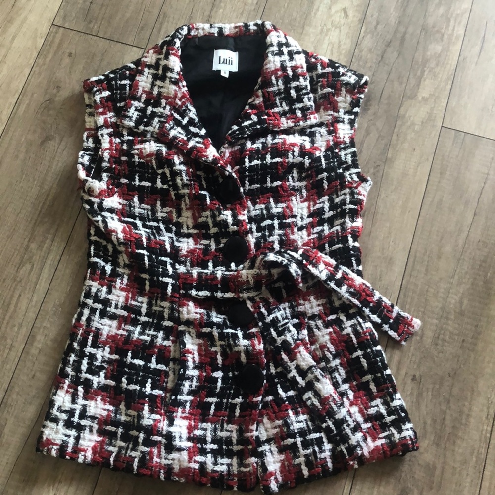 LUII VEST S